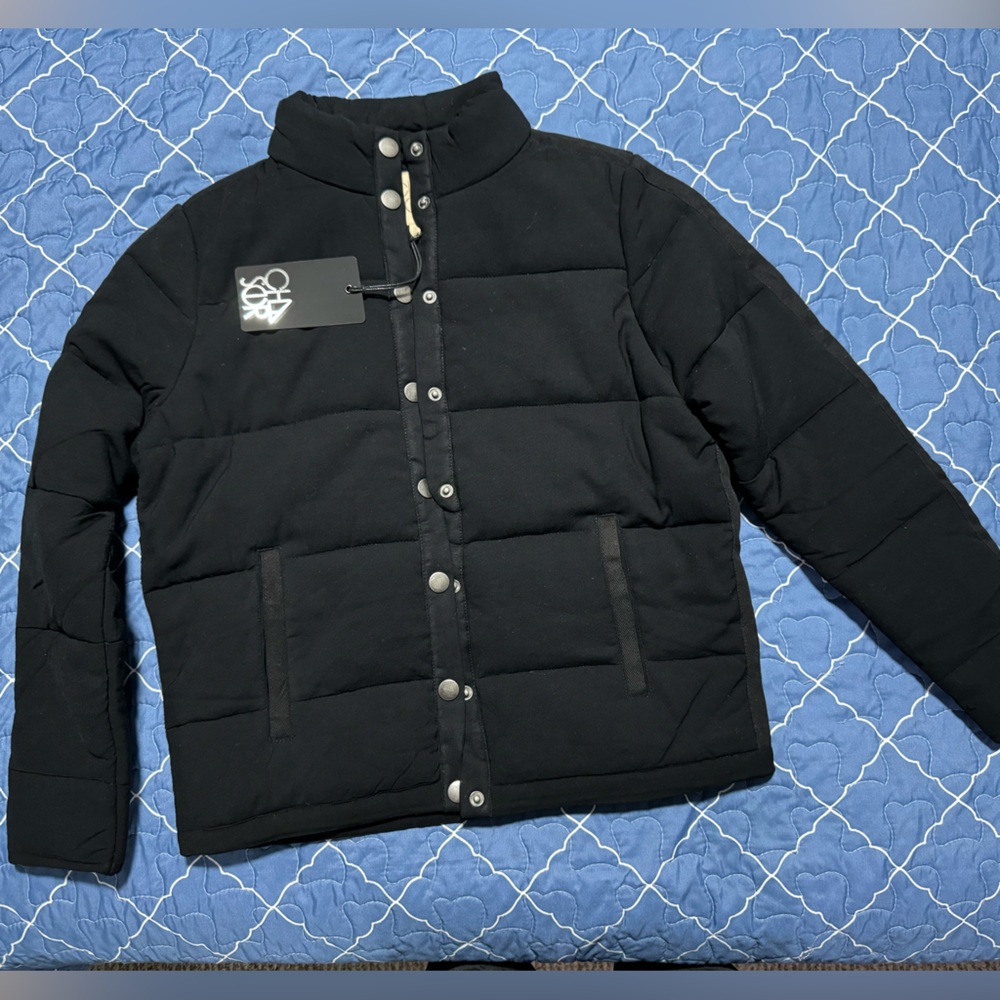 Long puffer zip up black jacket